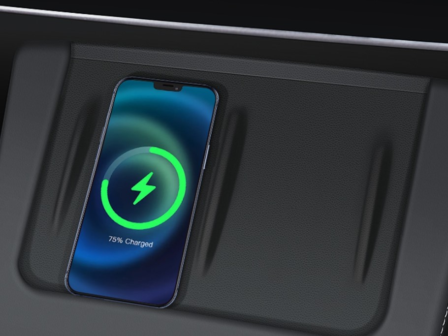 Anti-Slip Pad for Tesla Model 3/Y Wireless Charging Board Elvix - obrazek 3