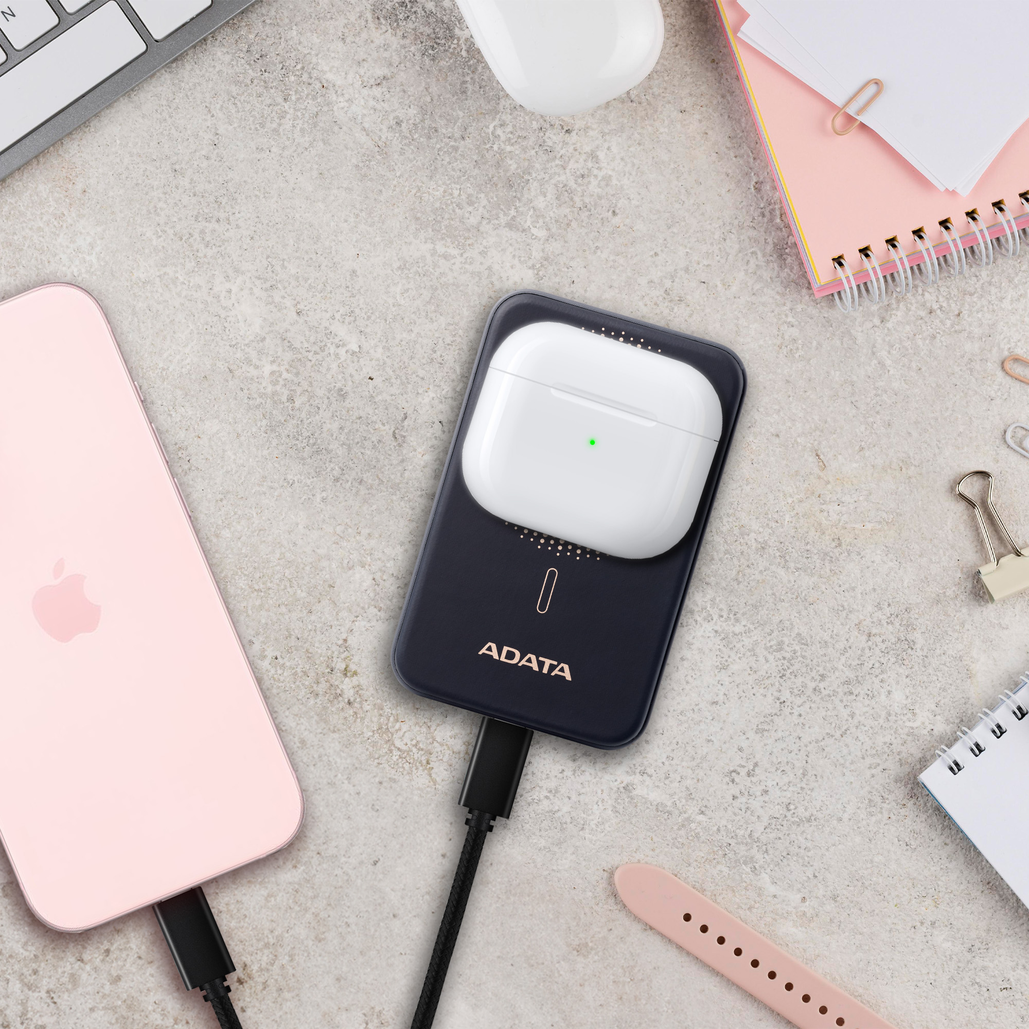Power Bank ADATA Magnetic R050 black - obrazek 8